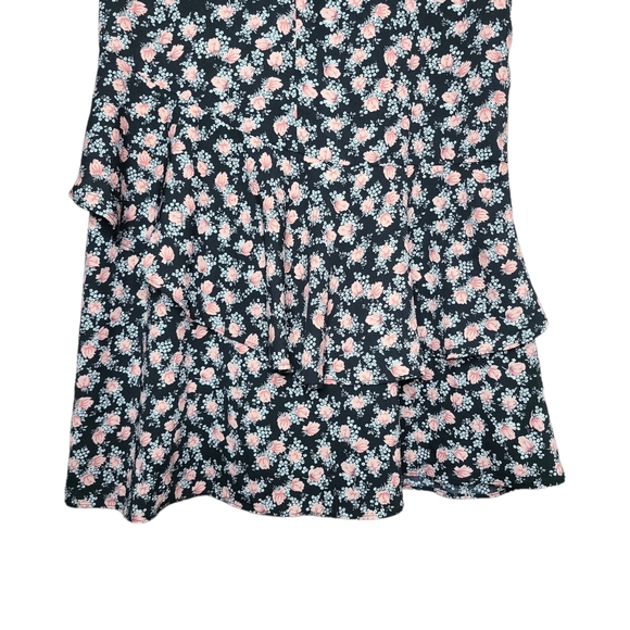 Valleygirl Black & Pink Floral Print Flowy Short Sleeve Mini Dress - Picture 6 of 7